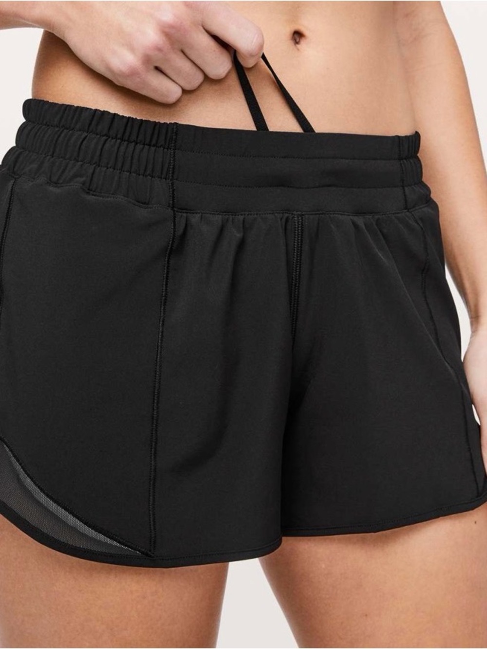 Lululemon Hotty Hot Short II Long 2.5” Lined Black Size 4